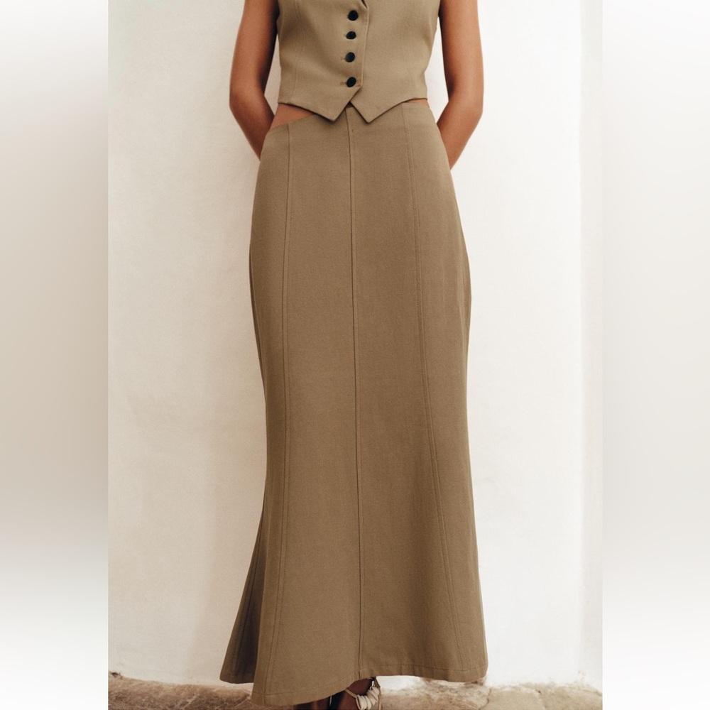 Zara NWT A-Line Midi Skirt